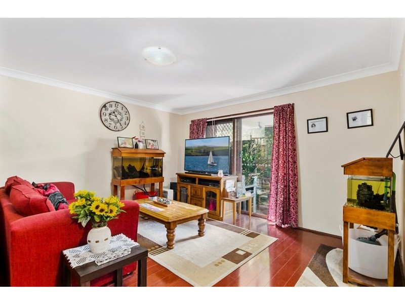 4/27 Nicholson Road, Woonona NSW 2517
