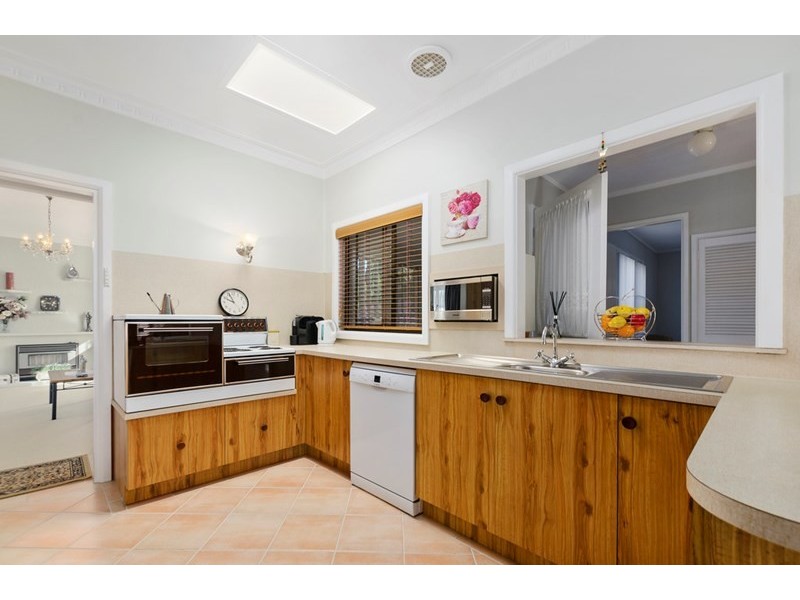 8 Ursula Road, Bulli NSW 2516