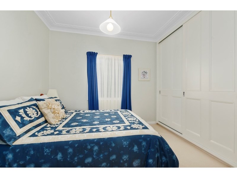 8 Ursula Road, Bulli NSW 2516