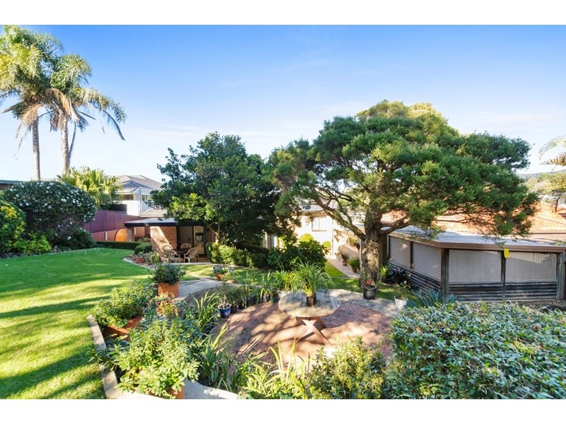 8 Ursula Road, Bulli NSW 2516