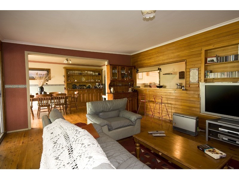 3 Mountain Avenue, Woonona NSW 2517