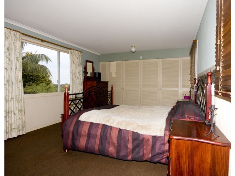 3 Mountain Avenue, Woonona NSW 2517