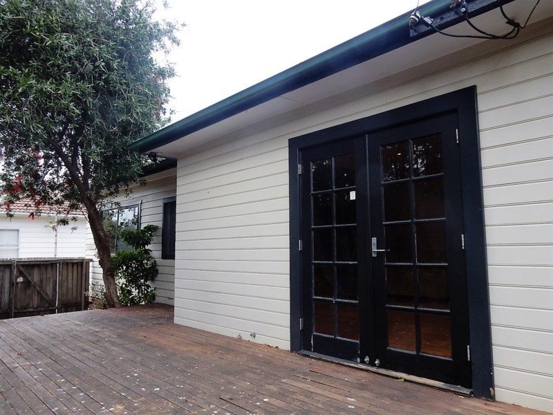 69 Thompson Street, Woonona NSW 2517