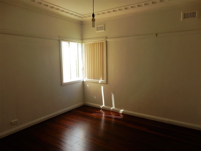 57 Willcath Street, Bulli NSW 2516