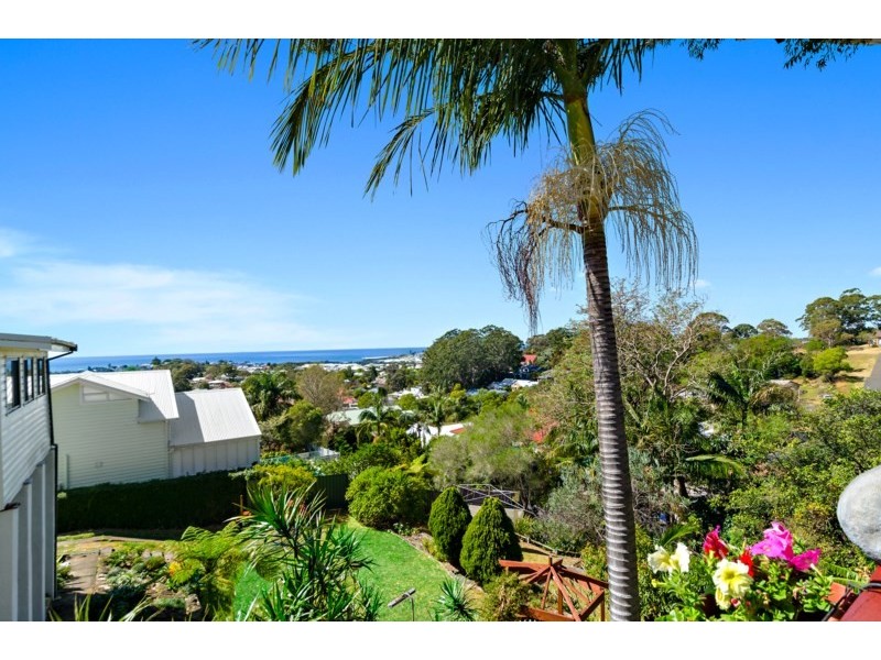 66 Lachlan Street, Thirroul NSW 2515