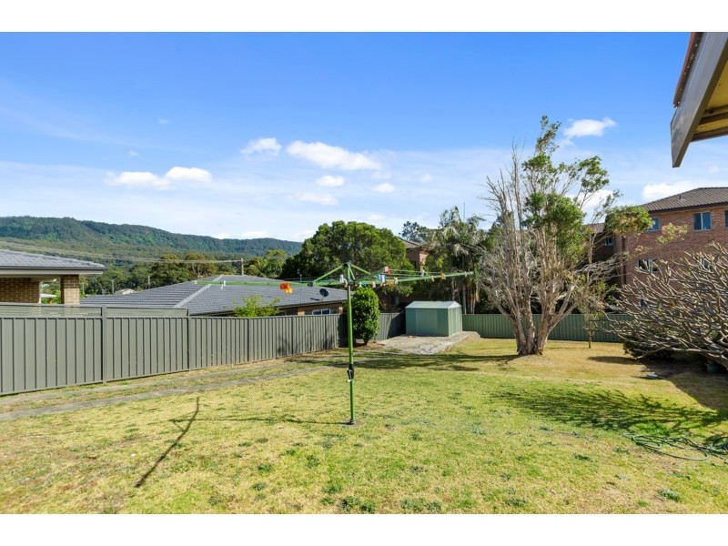 24 Hopetoun Street, Woonona NSW 2517