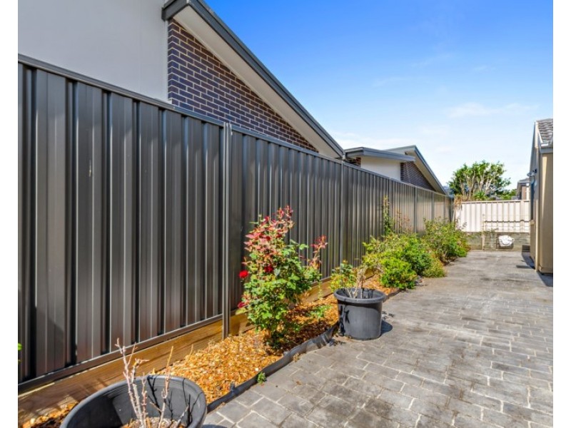 18/134 Kanahooka Road, Kanahooka NSW 2530