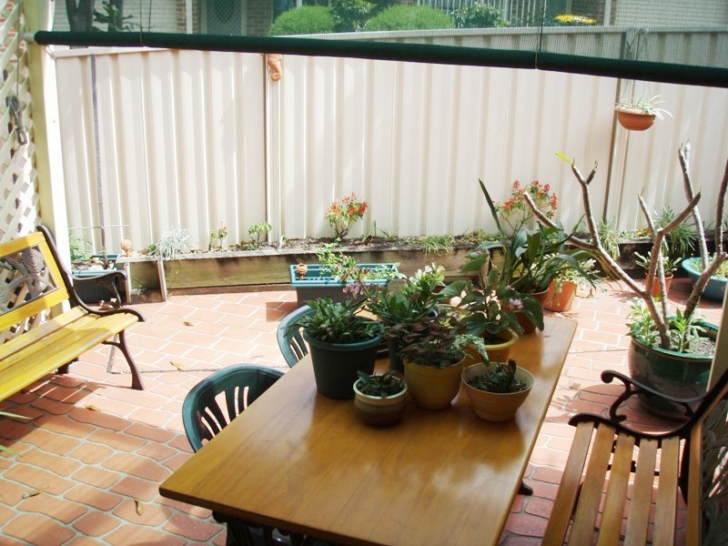 4/13-15 Russell Street, Woonona NSW 2517