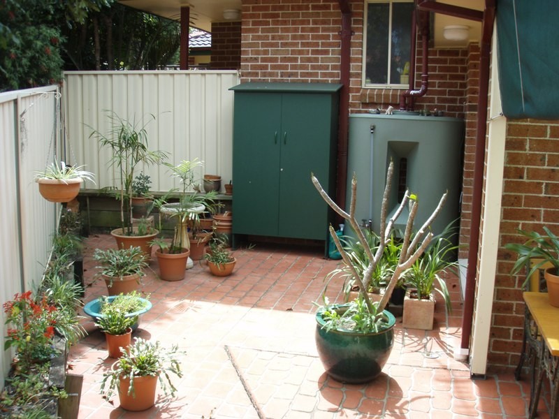 4/13-15 Russell Street, Woonona NSW 2517