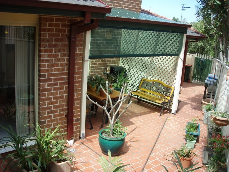 4/13-15 Russell Street, Woonona NSW 2517