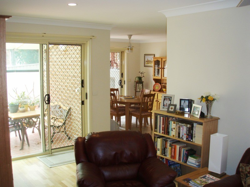 4/13-15 Russell Street, Woonona NSW 2517