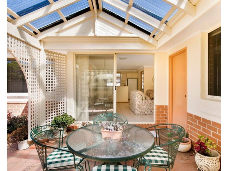 42 Tulip Way, Woonona NSW 2517