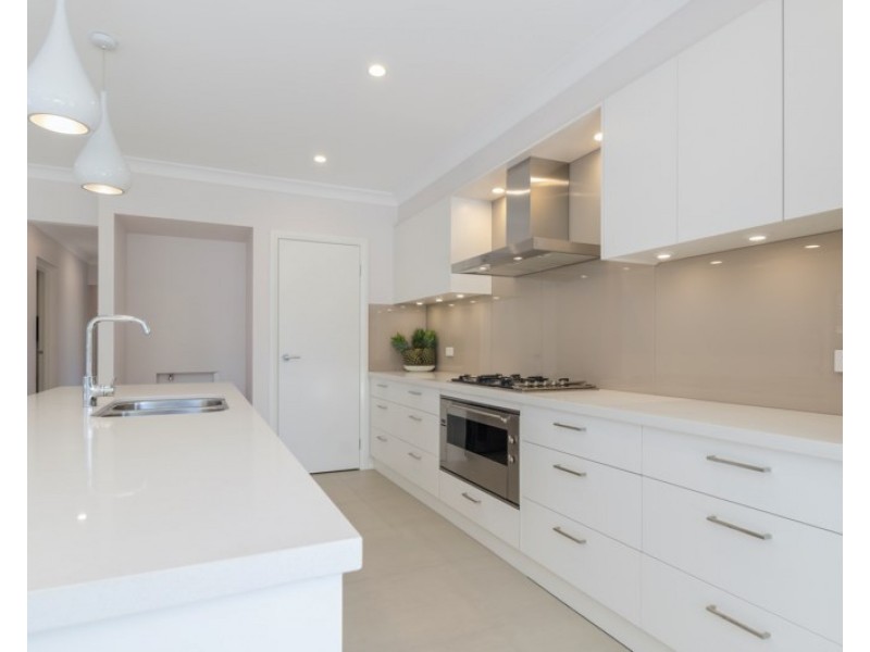 9 Brickworks Road, Thirroul NSW 2515