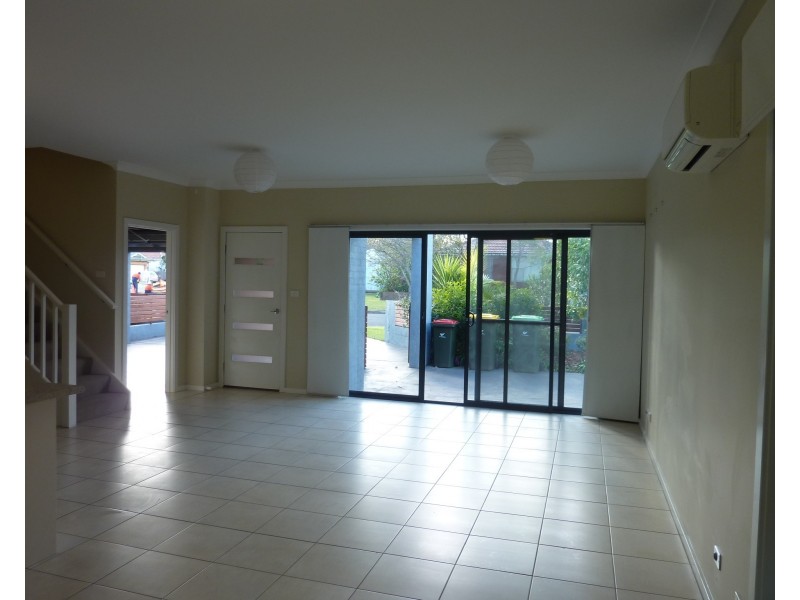 3b Park Road, Bellambi NSW 2518