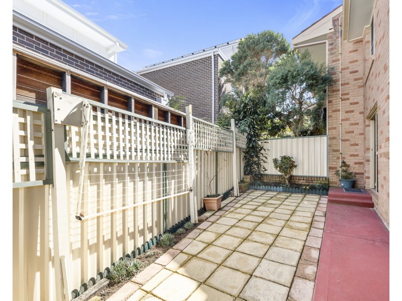 2/47 Campbell Street, Woonona NSW 2517