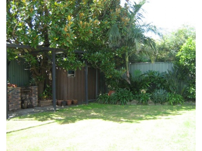 10 Beacon Avenue, Bulli NSW 2516