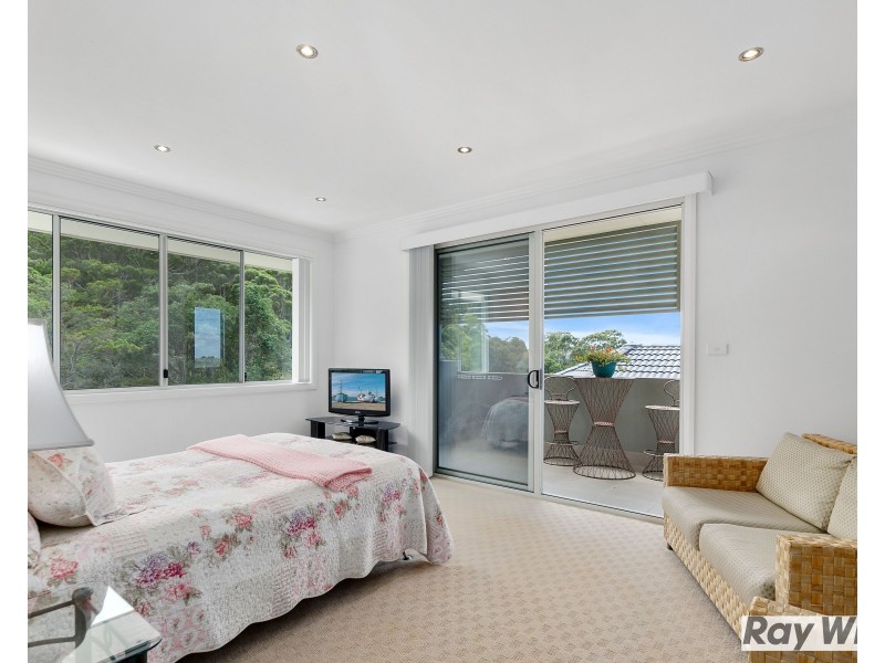 22 Hollymount View, Woonona NSW 2517