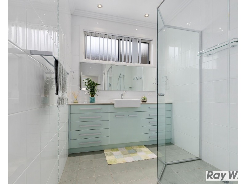 22 Hollymount View, Woonona NSW 2517