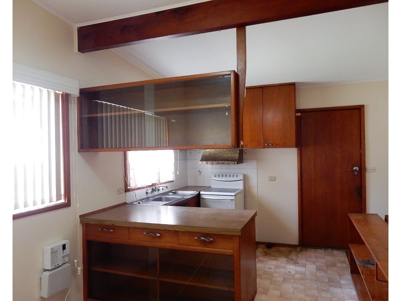 36 Hutton Avenue, Bulli NSW 2516