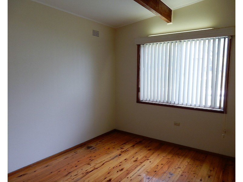 36 Hutton Avenue, Bulli NSW 2516