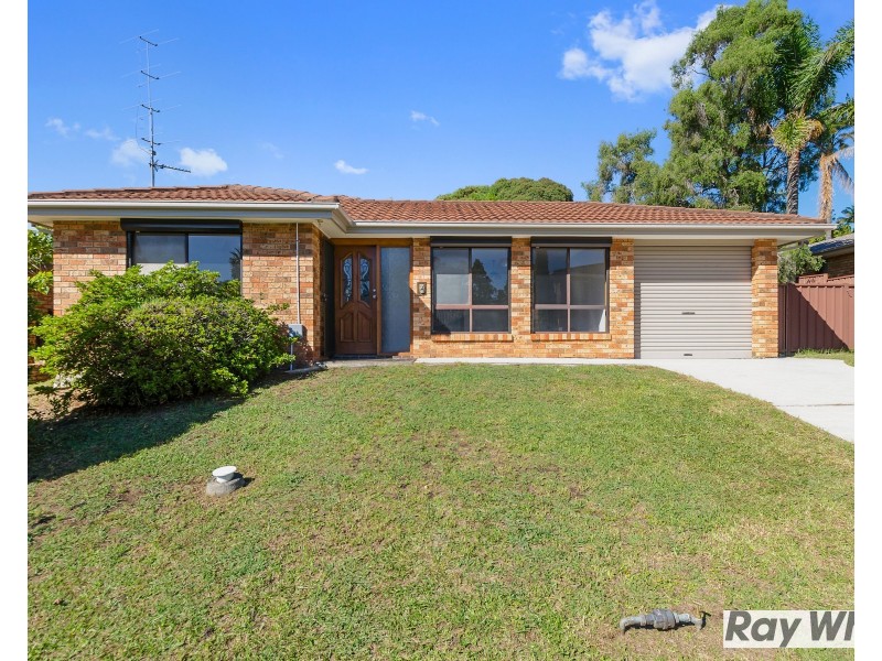 9 Halley Crescent, Woonona NSW 2517