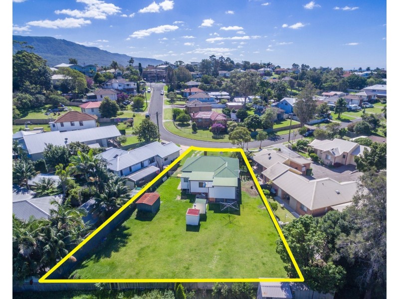 43 Westmacott Parade, Bulli NSW 2516