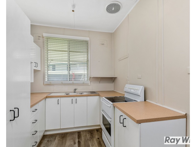 43 Westmacott Parade, Bulli NSW 2516