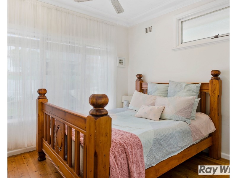 73 Russell Street, Woonona NSW 2517