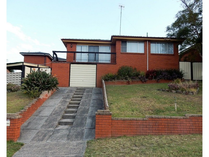 1 Beverley Avenue, Unanderra NSW 2526