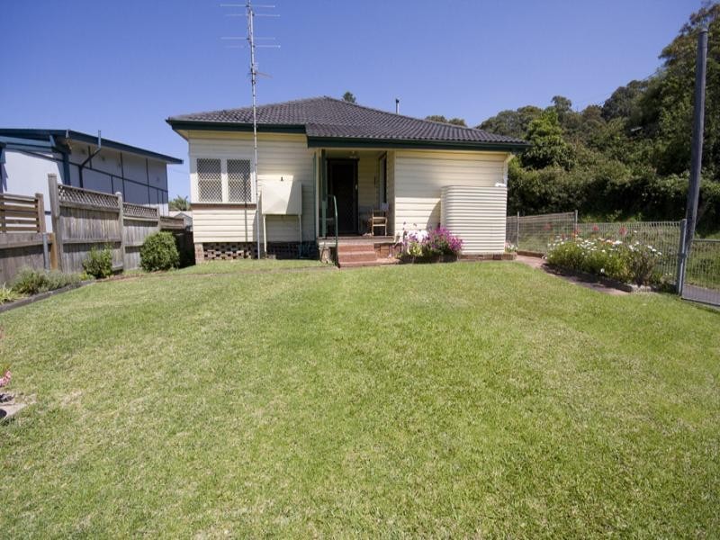 24 Young Street, Coledale NSW 2515