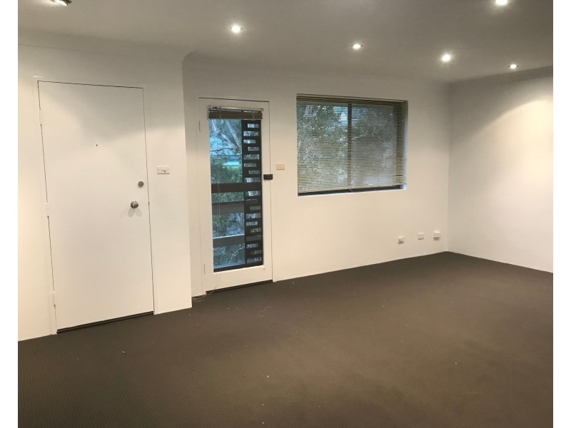 4/18 Popes Road, Woonona NSW 2517