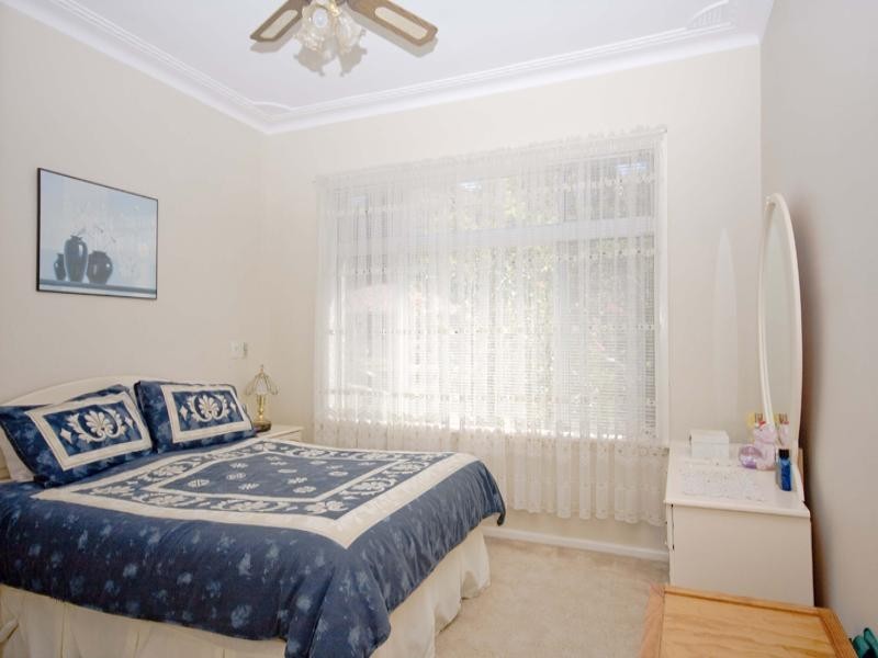 3 Corrie, Woonona NSW 2517