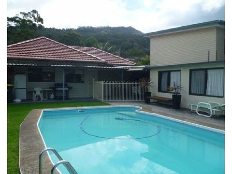 25 June Parade, Woonona NSW 2517