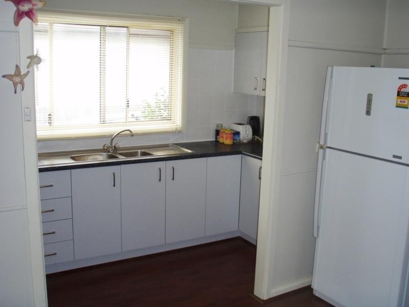 6 Ellen Street, Bellambi NSW 2518