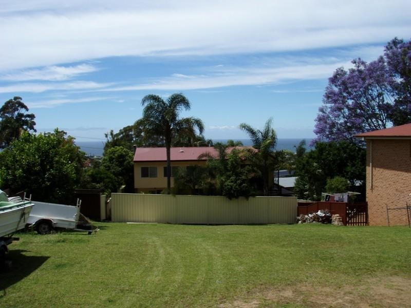 21 Joanne Street, Woonona NSW 2517