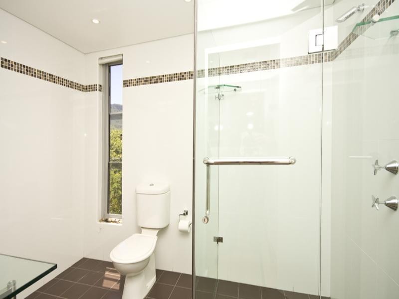 2 Cliff Parade, Thirroul NSW 2515