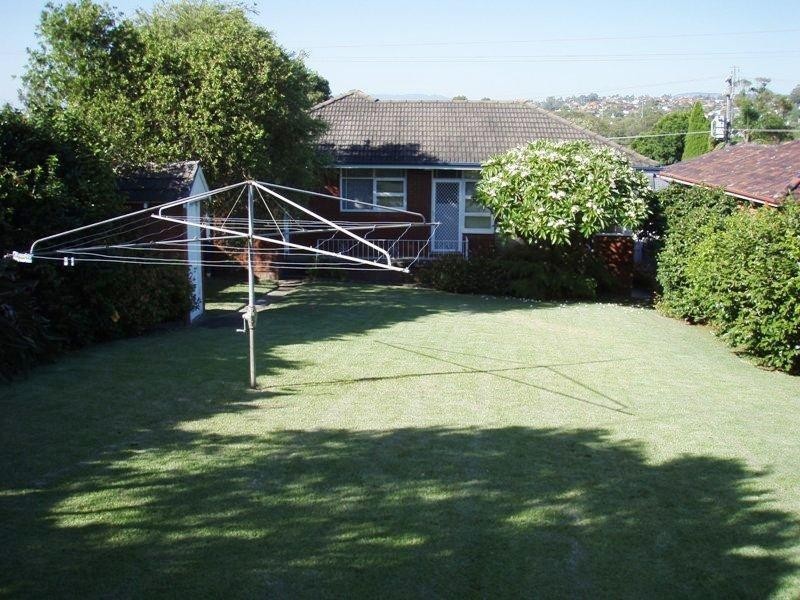 24 Cordeaux Road, Unanderra NSW 2526