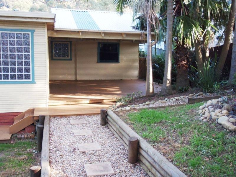 39 Joseph Street, Woonona NSW 2517