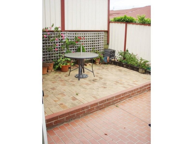 2/41 Russell Street, Woonona NSW 2517