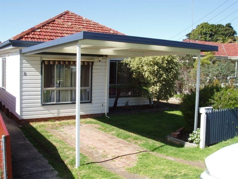 9 Woonona Parade, Woonona NSW 2517