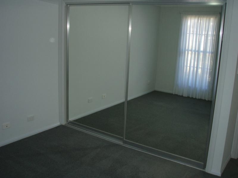 2/3 Ryan Street, Balgownie NSW 2519