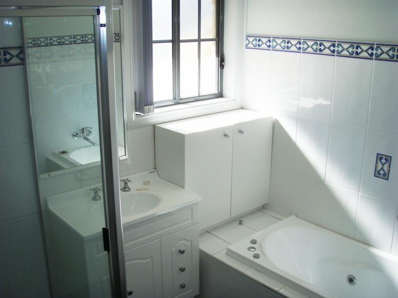 2/3 Ryan Street, Balgownie NSW 2519