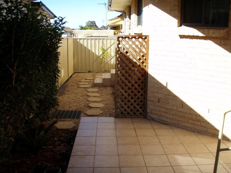 2/3 Ryan Street, Balgownie NSW 2519