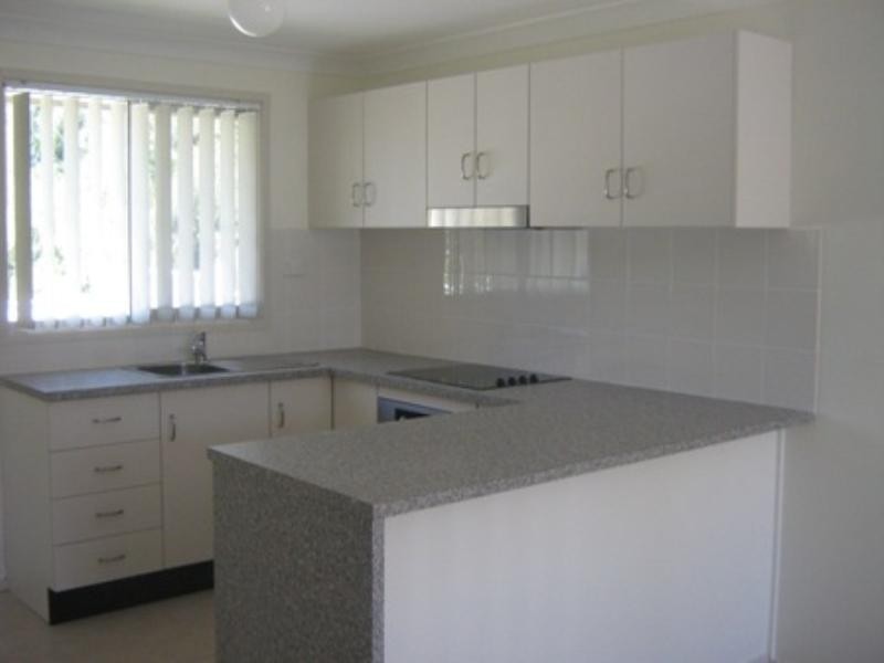 4/11 Owen Street, Bulli NSW 2516