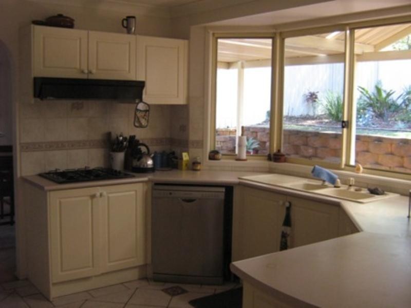 4 Blackbutt Place, Bulli NSW 2516