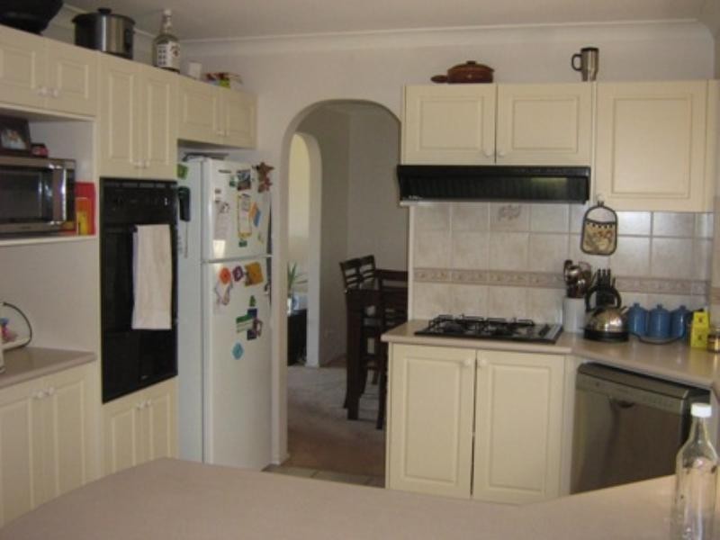 4 Blackbutt Place, Bulli NSW 2516