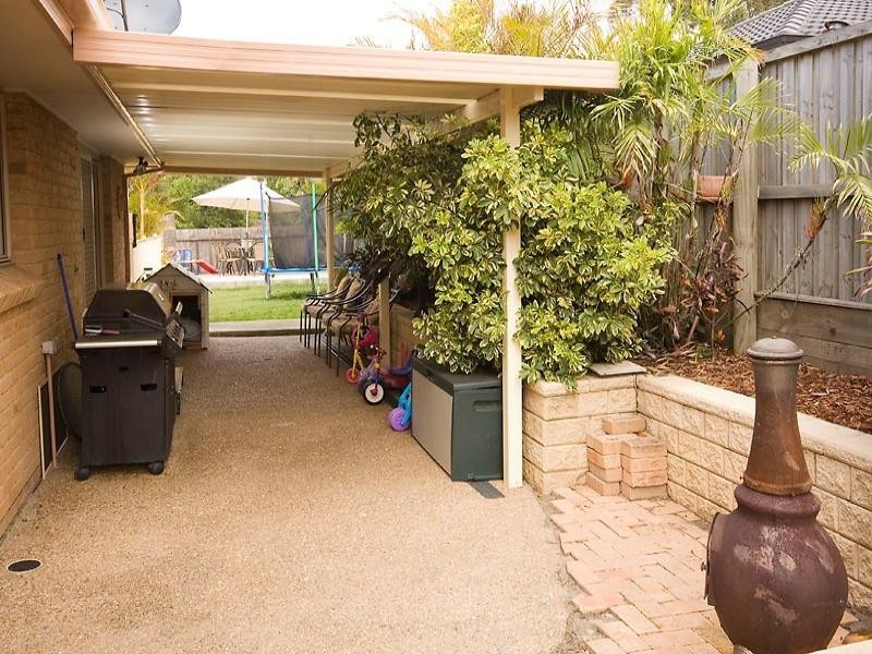 5 Gahans Lane, Woonona NSW 2517