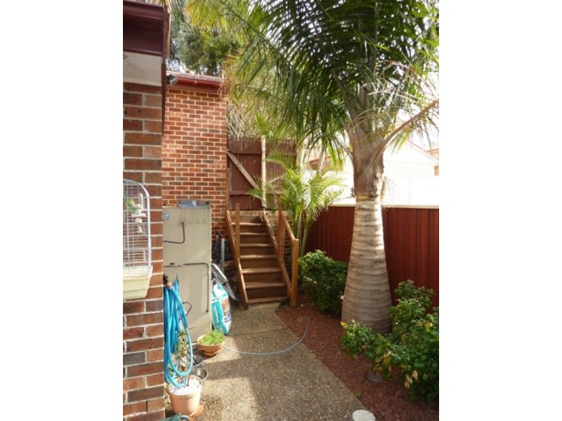 3/10 Gordon Street, Woonona NSW 2517