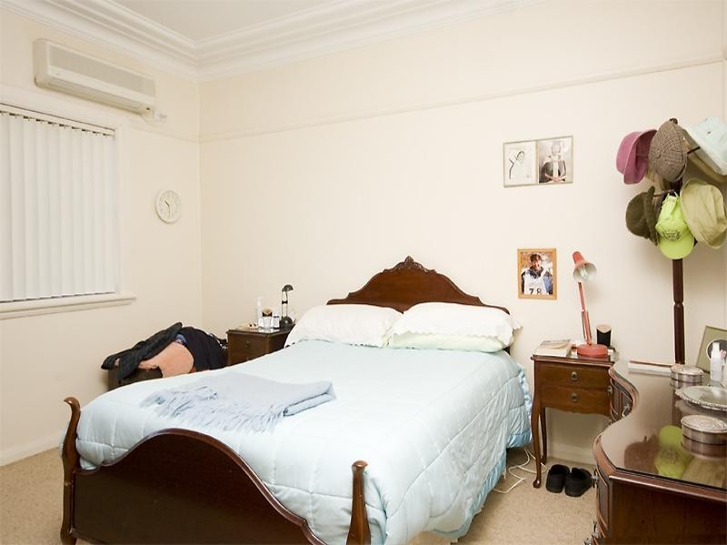 2 Corinda Road, Woonona NSW 2517