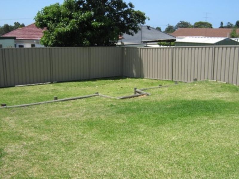 1 Whiting Crescent, Corrimal NSW 2518